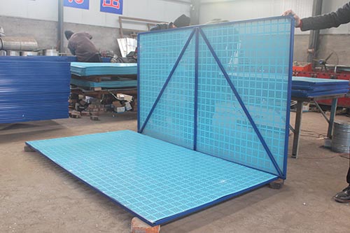 2-1P110141324c6.jpg 2-1P110141324c6.jpg